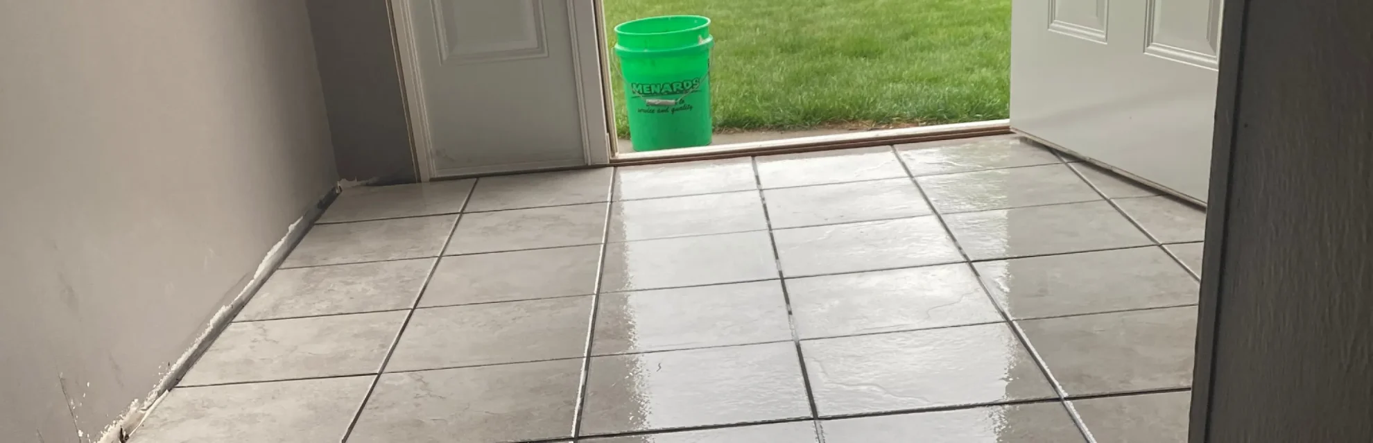Flooring Installation & Tile Services breadcrumb
